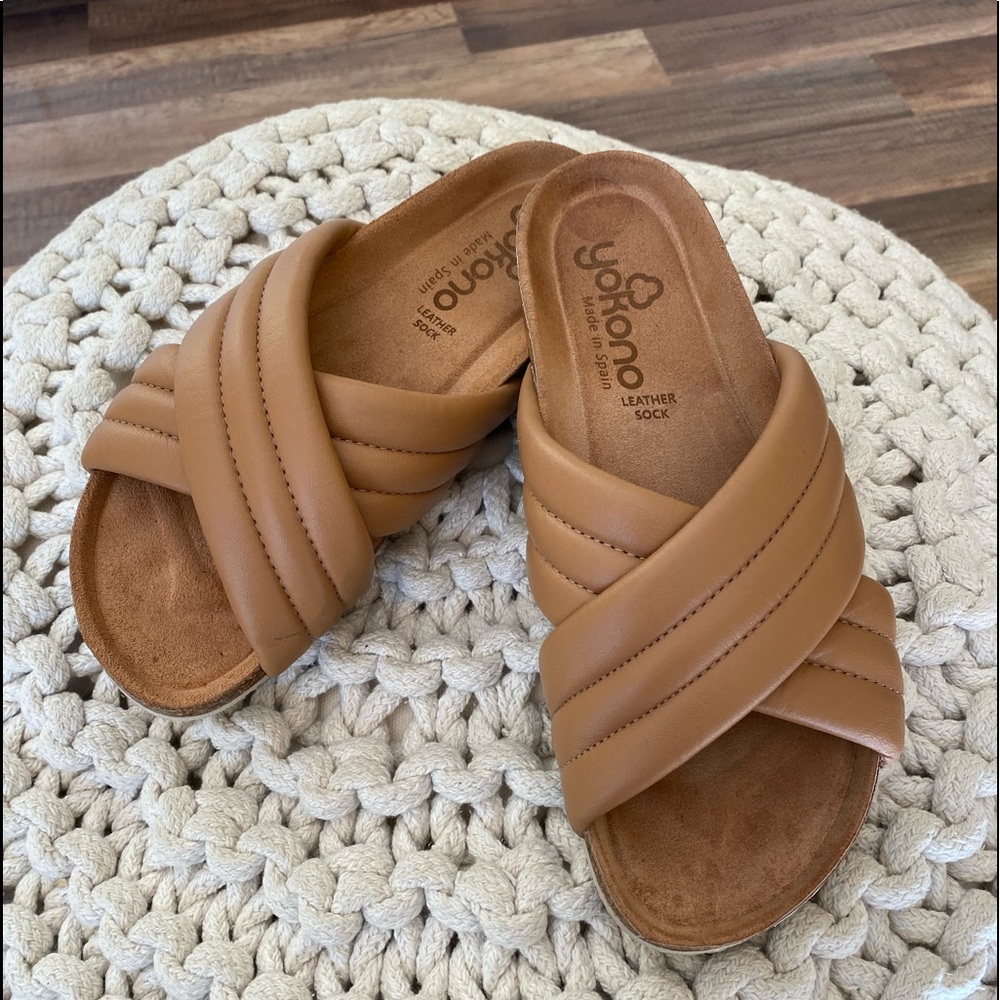 Puffy sandal slide